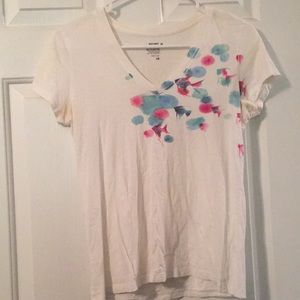Old navy tee